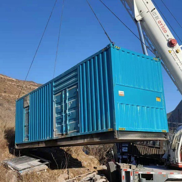 阜平发电机的发电效率受多种因素影响，主要包括以下几个方面：