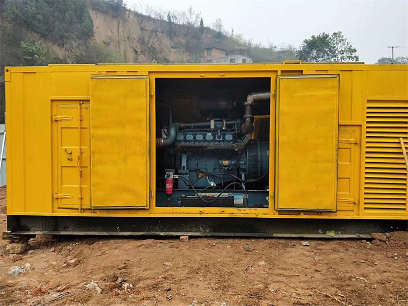 阜平发电机租赁冷却液的沸点降低到多少时需要更换