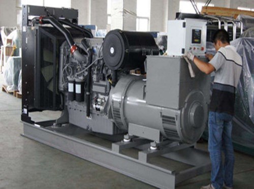 阜平柴油发电机组和储能设备配合使用的案例